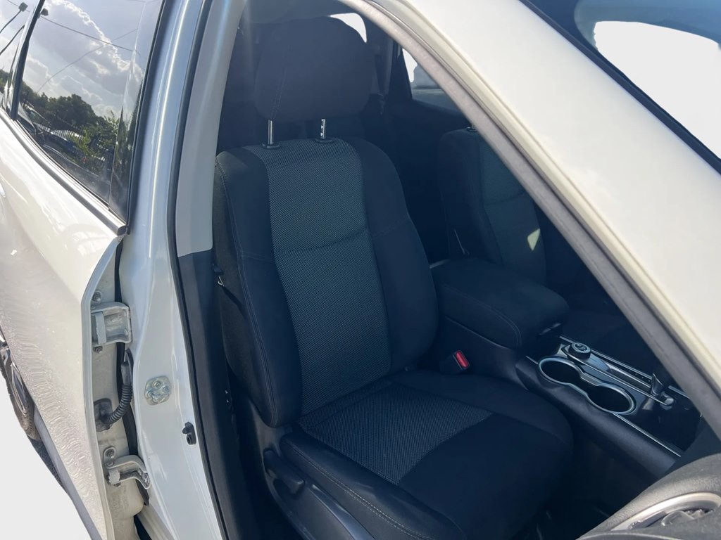 2017 Nissan Pathfinder Image 10