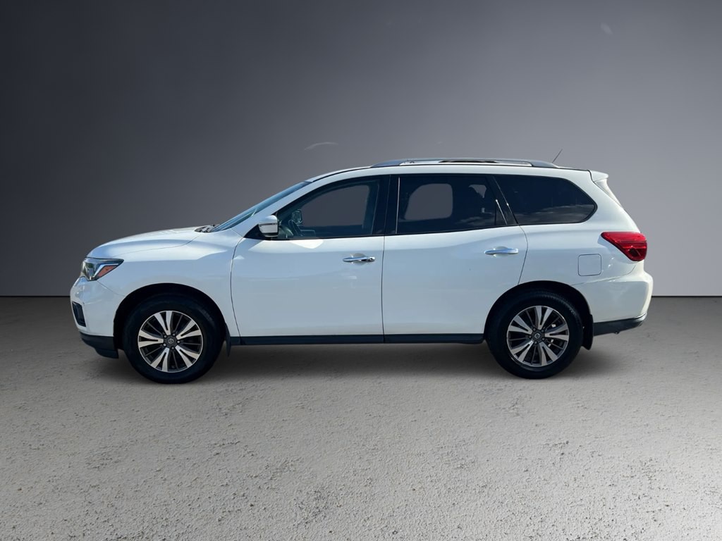 2017 Nissan Pathfinder Image 4