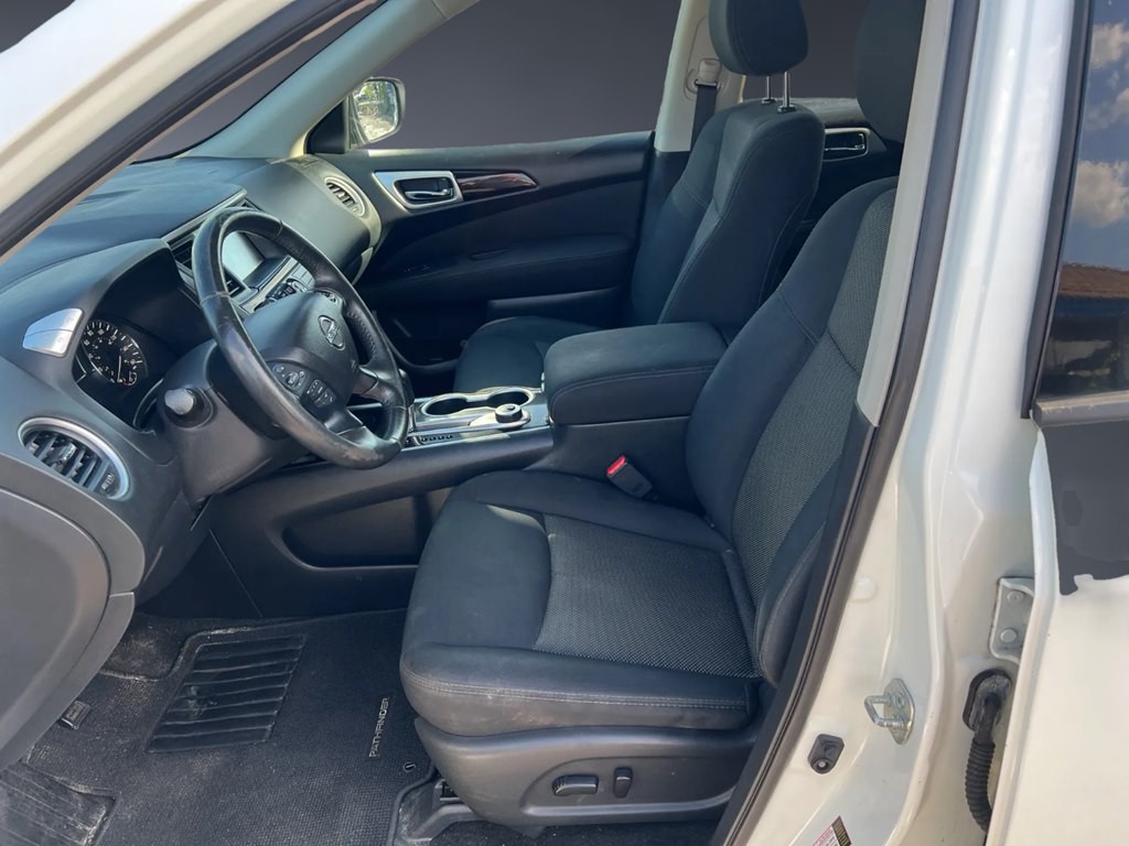 2017 Nissan Pathfinder Image 7