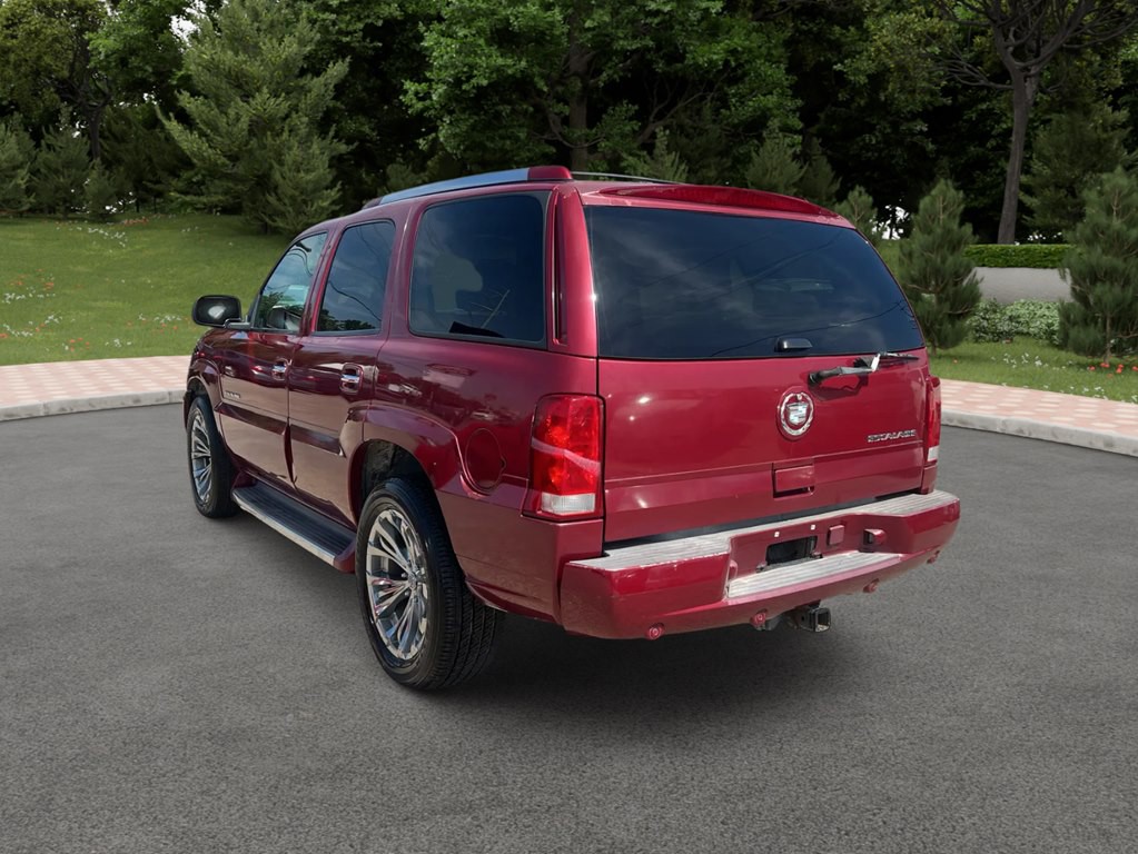 2005 Cadillac Escalade Image 6