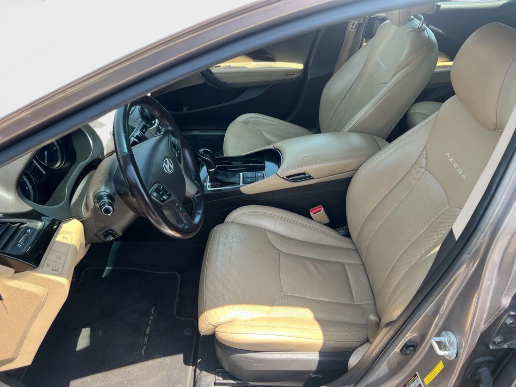 2013 Hyundai Azera Image 8