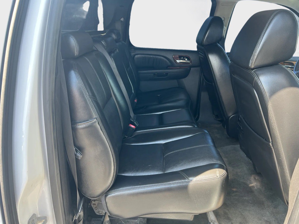 2007 Chevrolet Avalanche Image 12