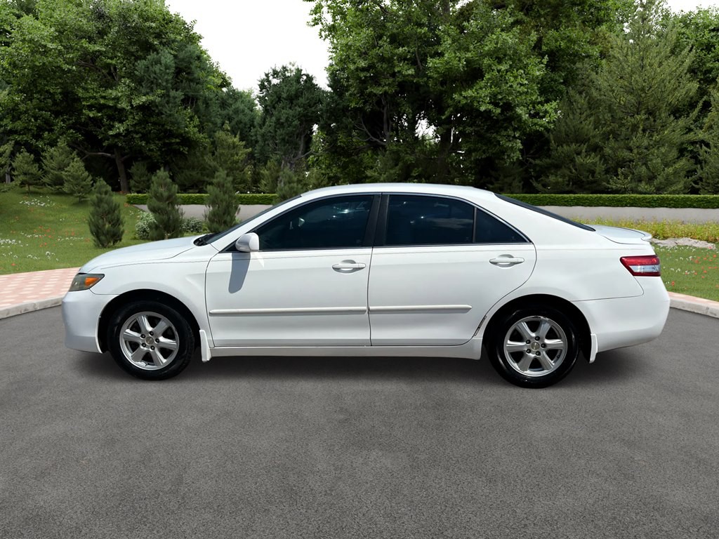 2010 Toyota Camry Image 4