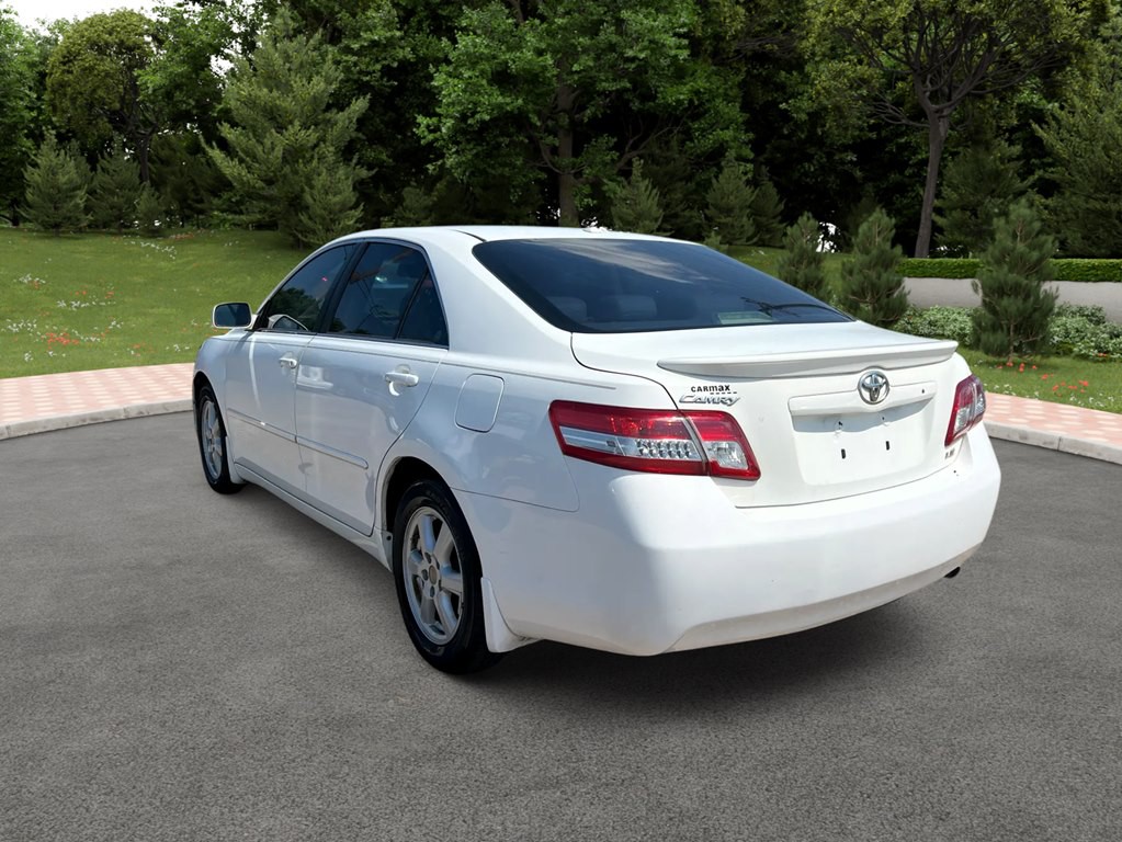 2010 Toyota Camry Image 6