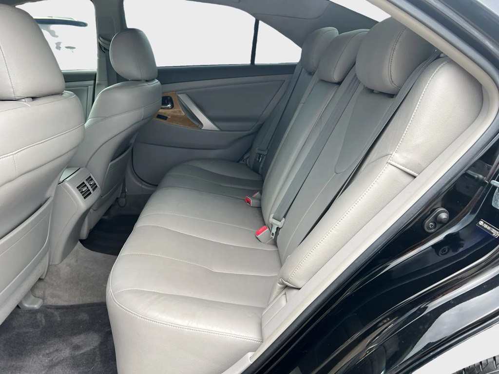 2007 Toyota Camry Image 12