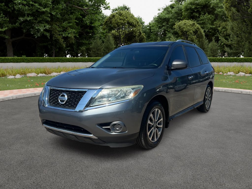 2015 Nissan Pathfinder Image 2