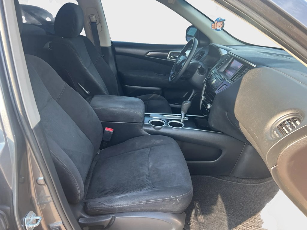 2015 Nissan Pathfinder Image 10