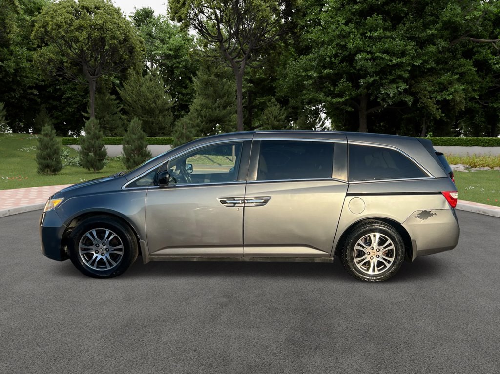 2012 Honda Odyssey Image 4