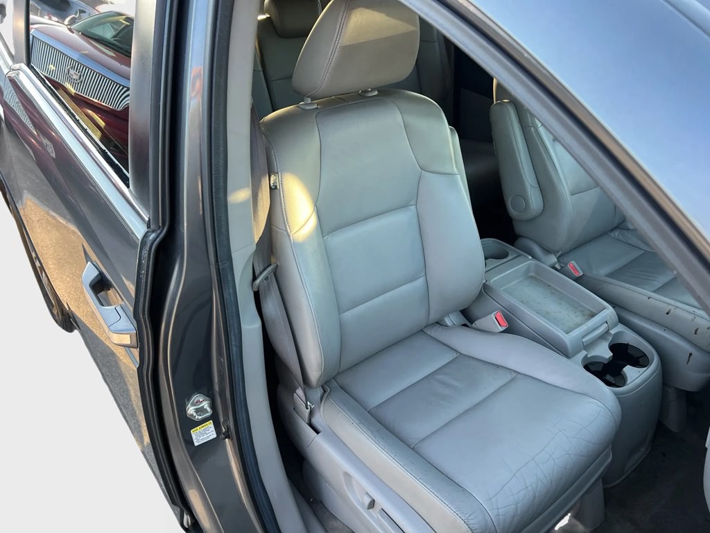 2012 Honda Odyssey Image 11