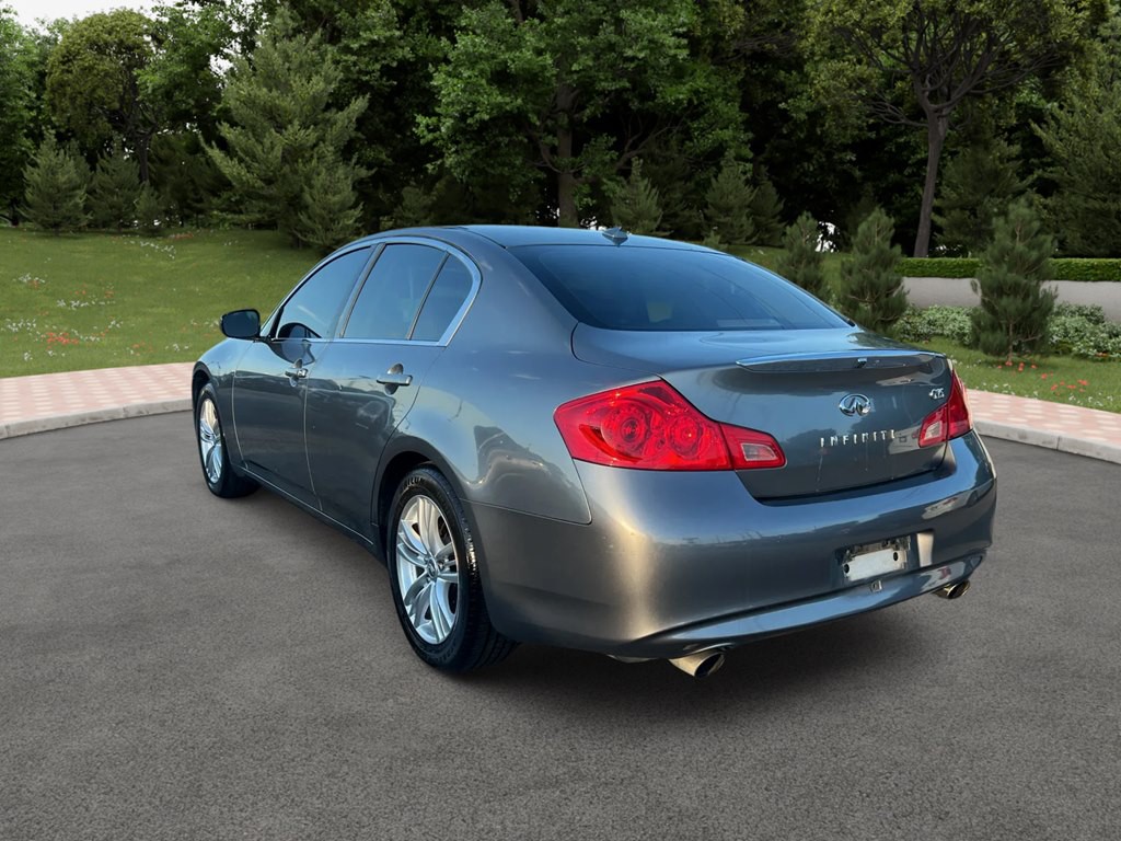 2012 INFINITI G25 Image 6