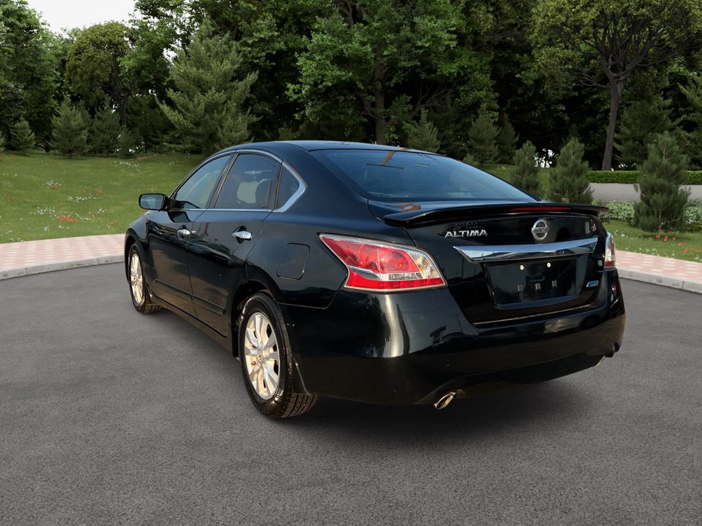 2014 Nissan Altima Image 6