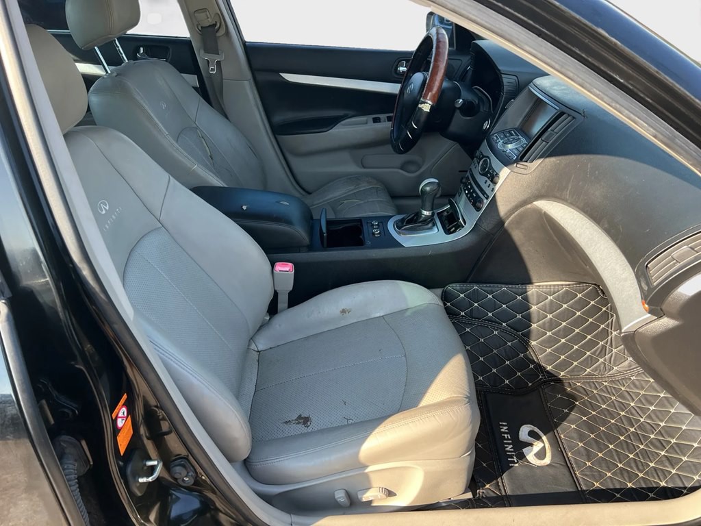 2009 INFINITI G37 Image 10