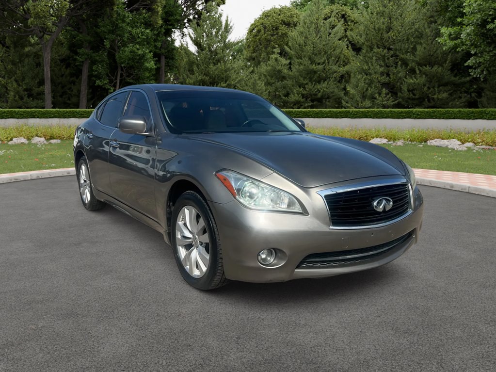 2011 INFINITI M37 Image 1