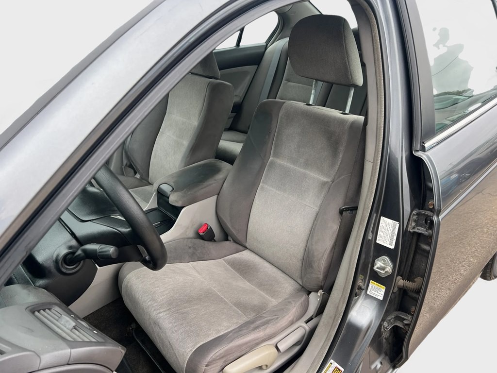 2009 Honda Accord Image 8