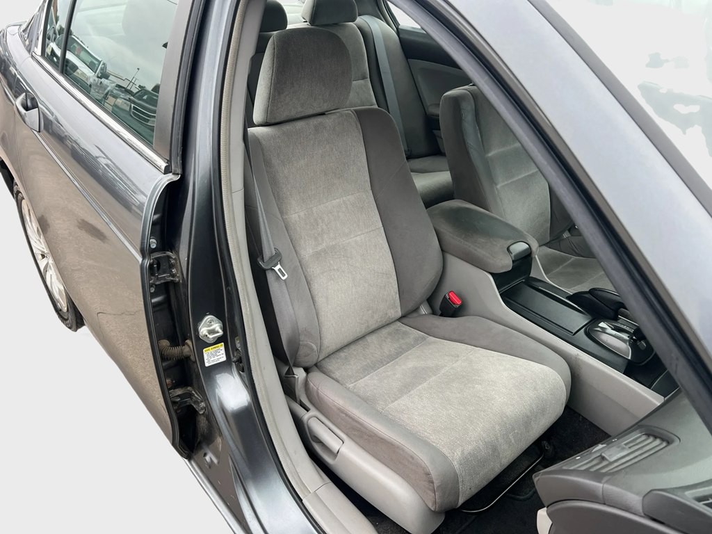 2009 Honda Accord Image 10