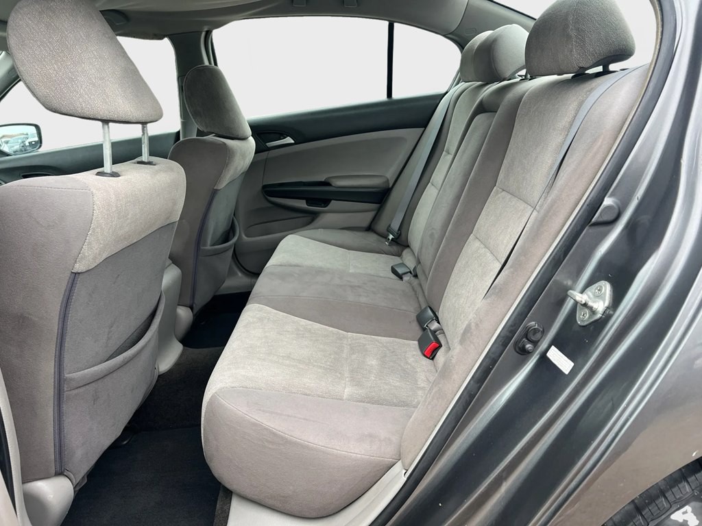2009 Honda Accord Image 13