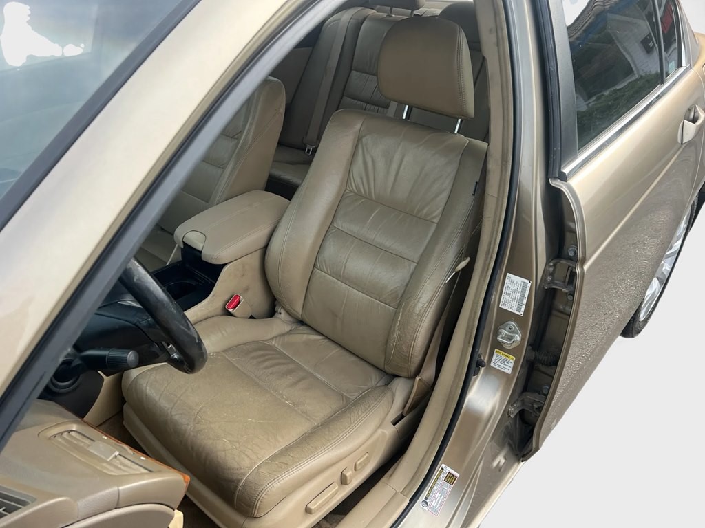 2008 Honda Accord Image 8