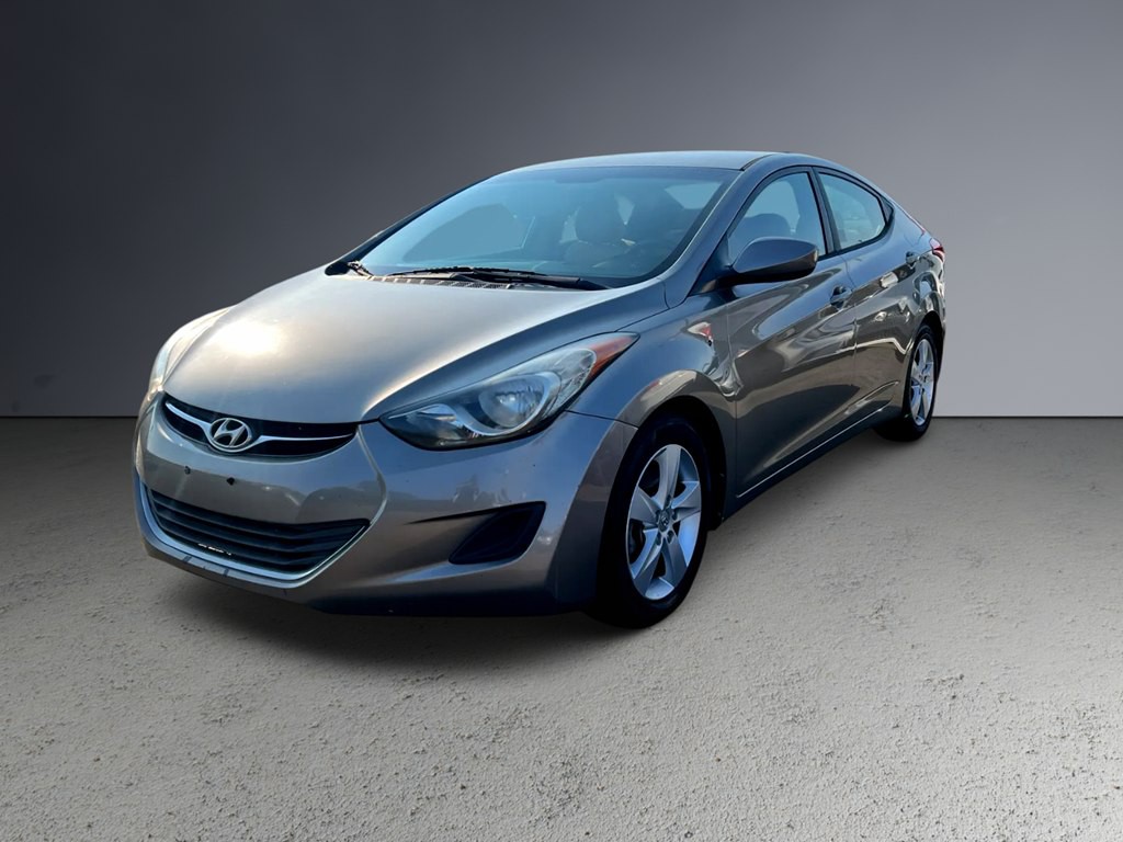 2013 Hyundai Elantra Image 2