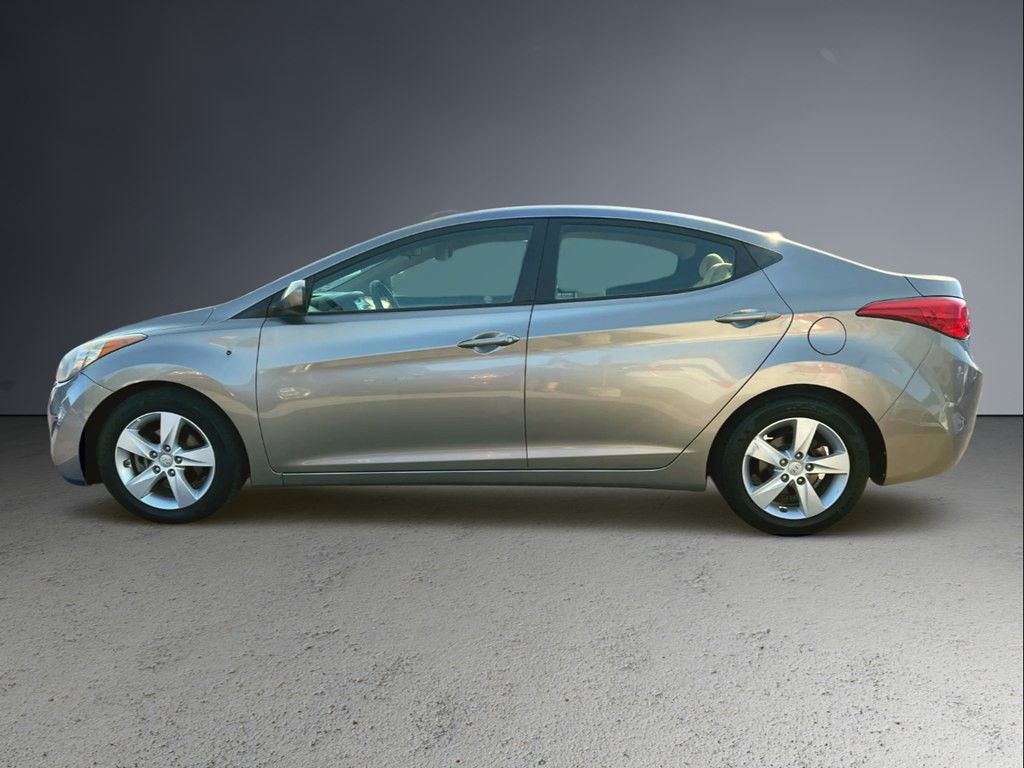 2013 Hyundai Elantra Image 4