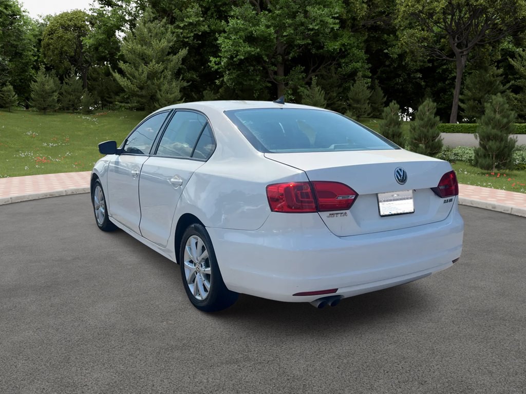 2012 Volkswagen Jetta Image 4