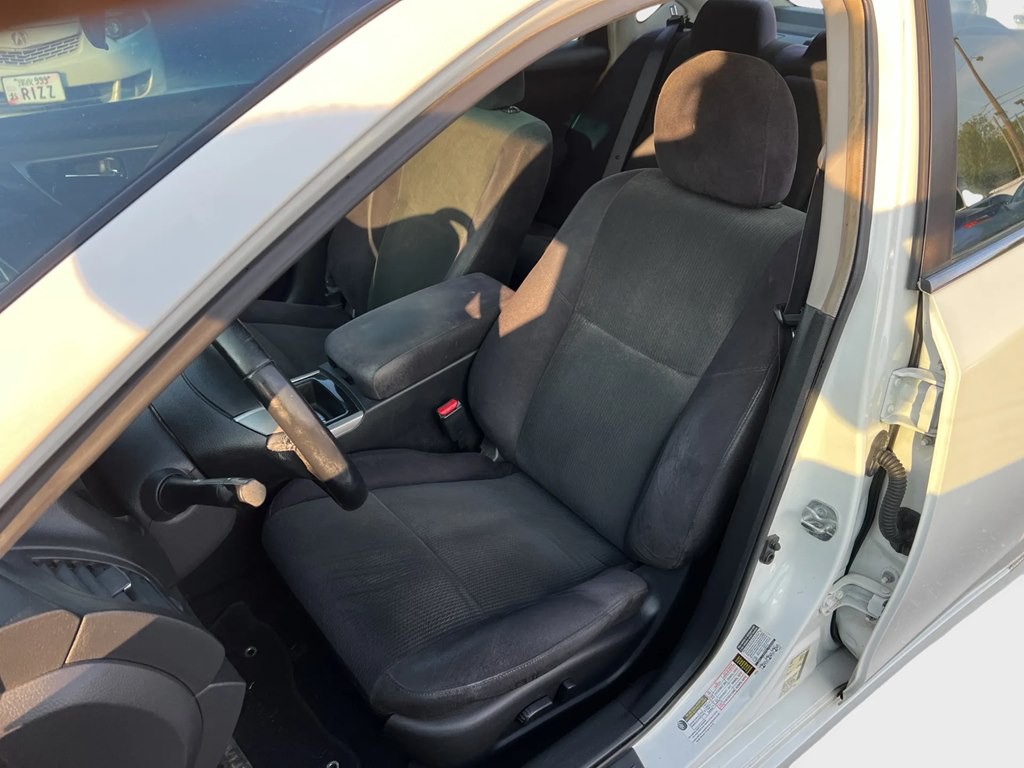 2013 Nissan Altima Image 8