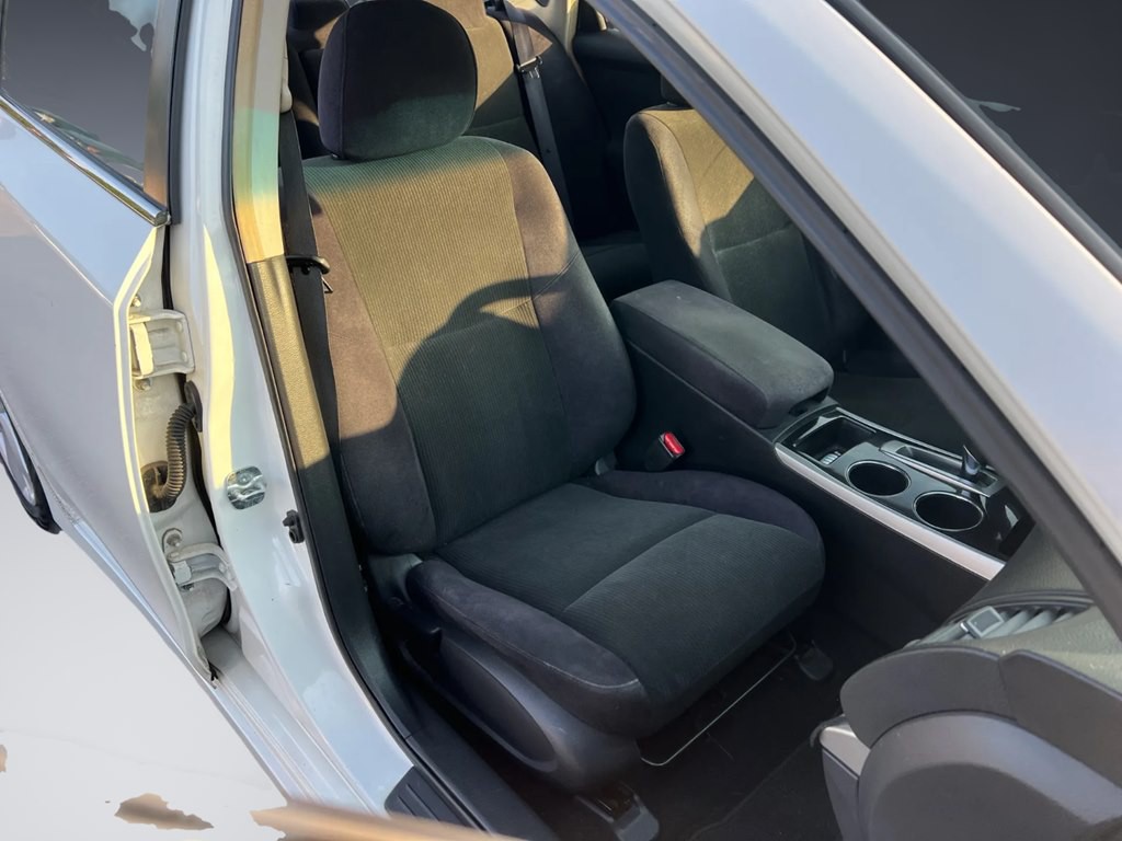 2013 Nissan Altima Image 11