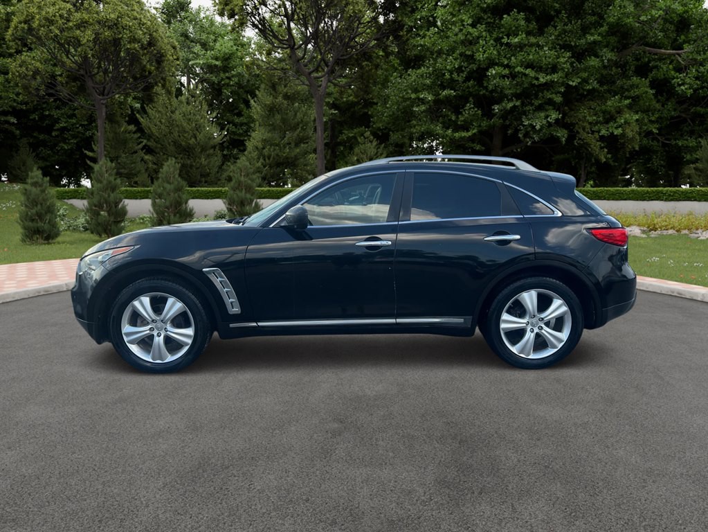 2011 INFINITI FX35 Image 6