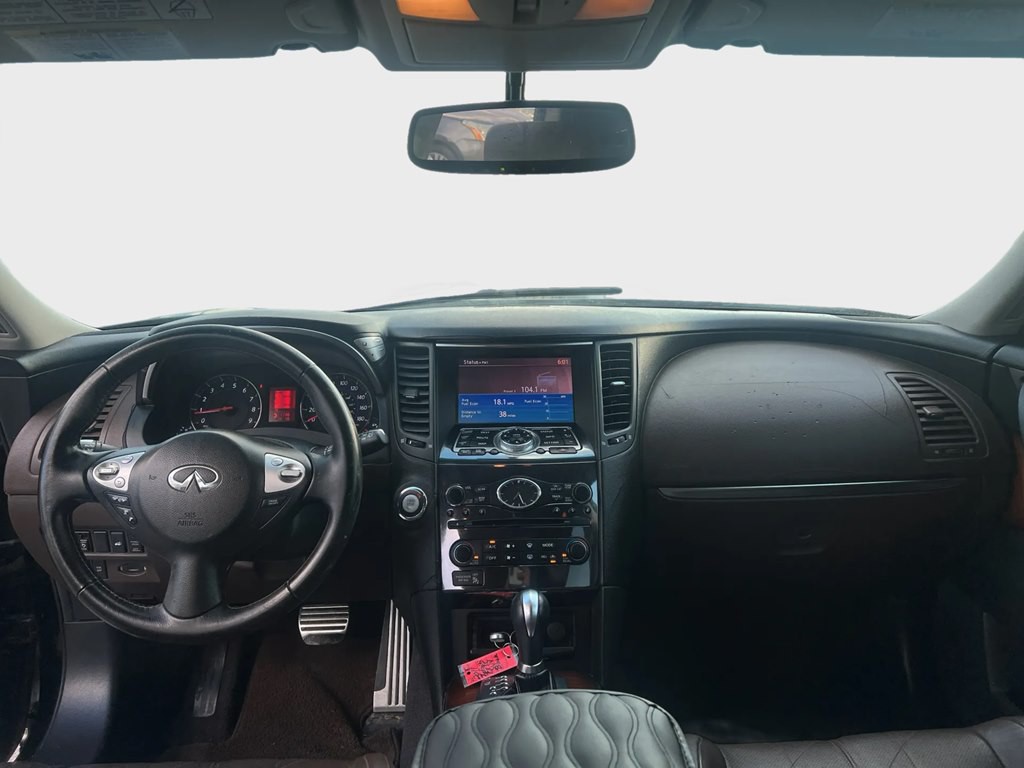 2011 INFINITI FX35 Image 7