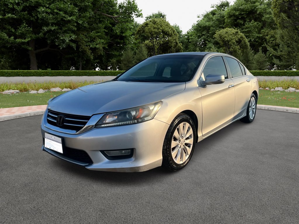 2013 Honda Accord Image 2