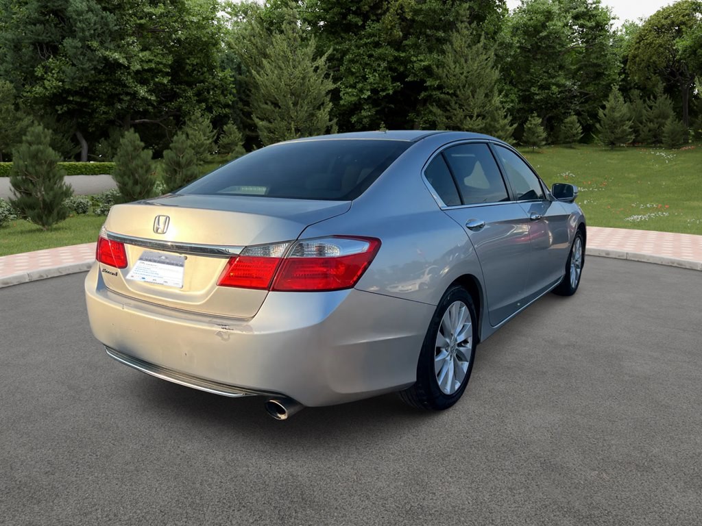 2013 Honda Accord Image 3
