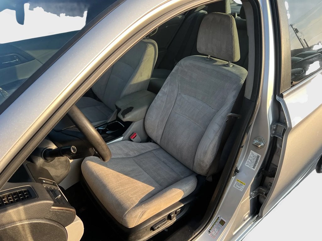 2013 Honda Accord Image 8