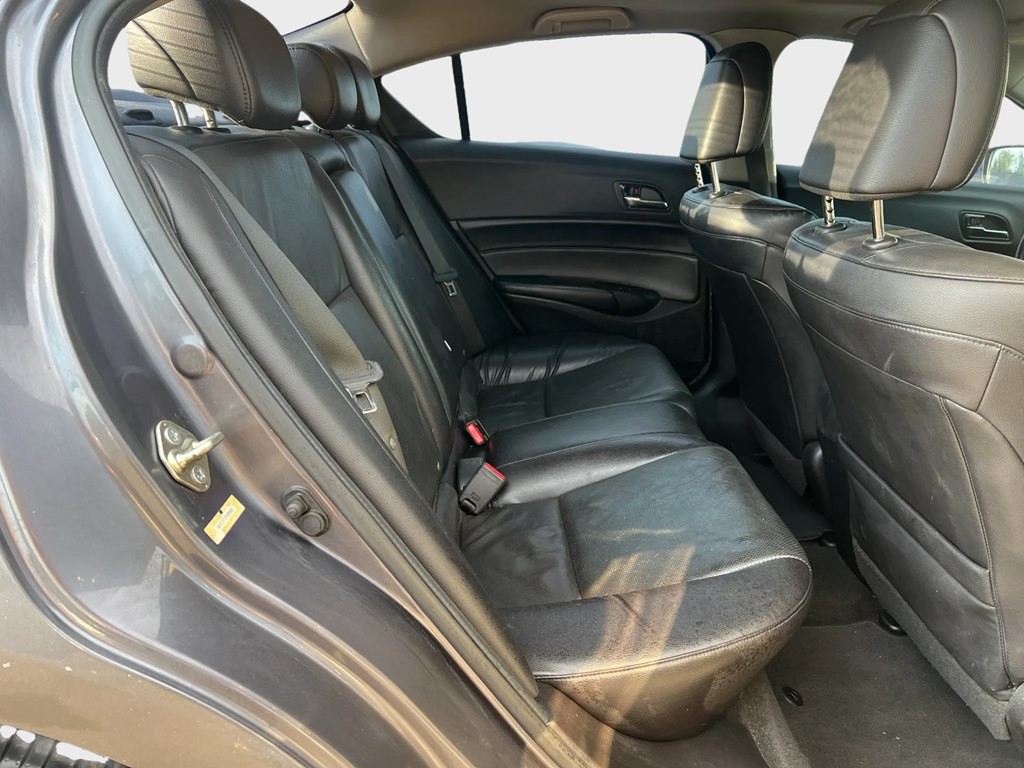 2015 Acura ILX Image 12