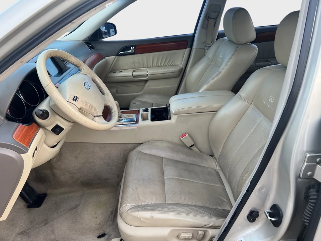2006 INFINITI M35 Image 8