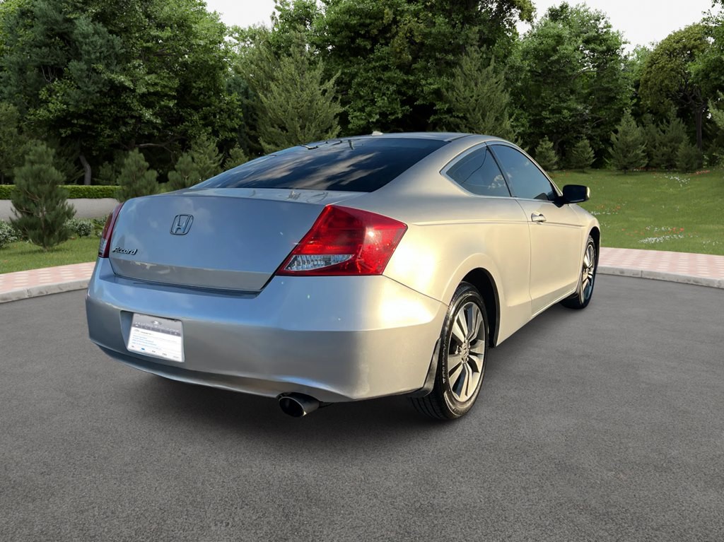 2011 Honda Accord Image 3
