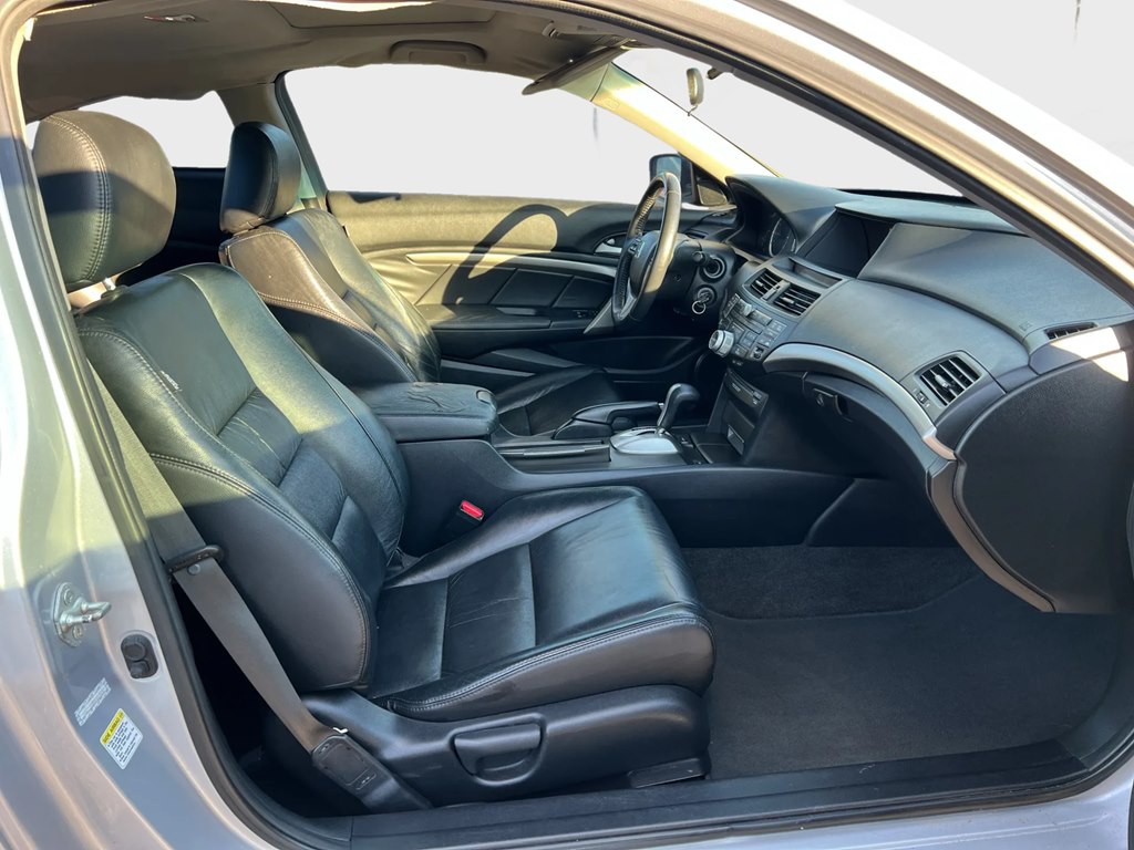 2011 Honda Accord Image 10