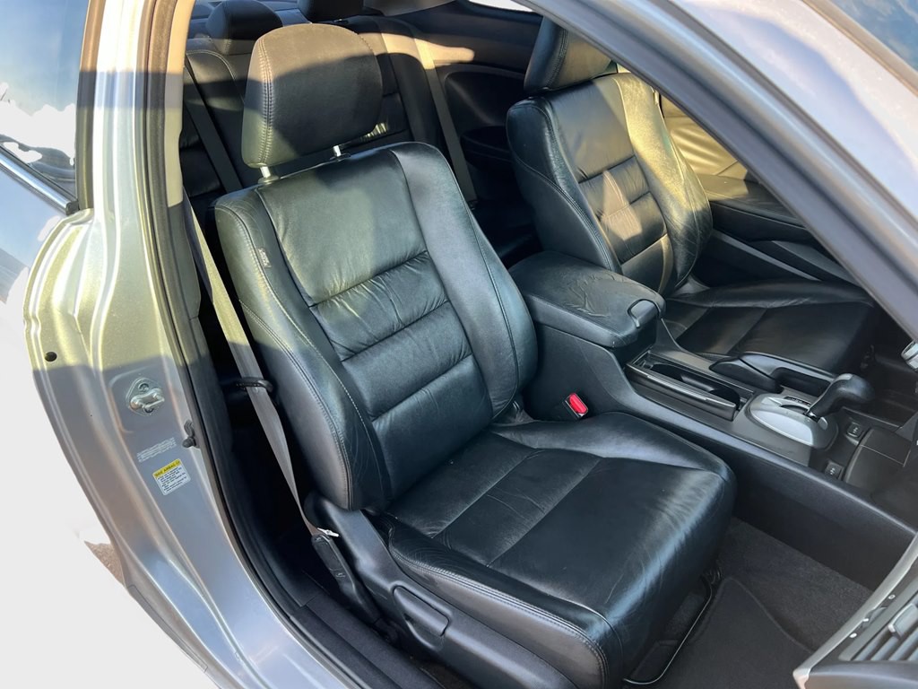 2011 Honda Accord Image 11