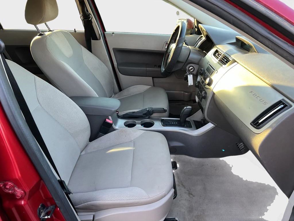 2009 Ford Focus Image 10