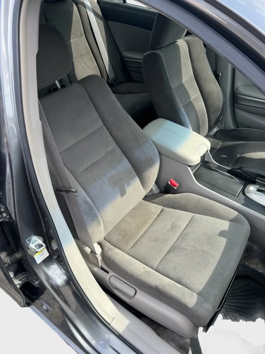 2009 Honda Accord Image 11