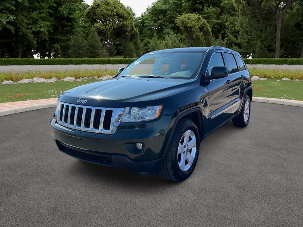 2011 Jeep Grand Cherokee Image 2