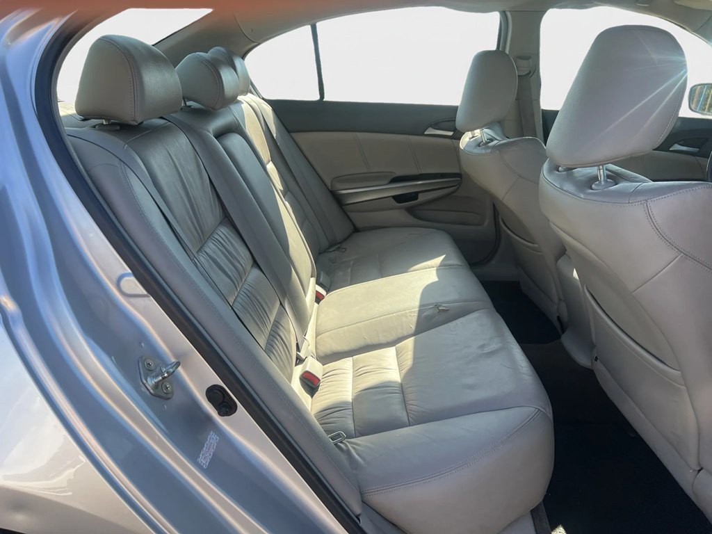 2008 Honda Accord Image 13