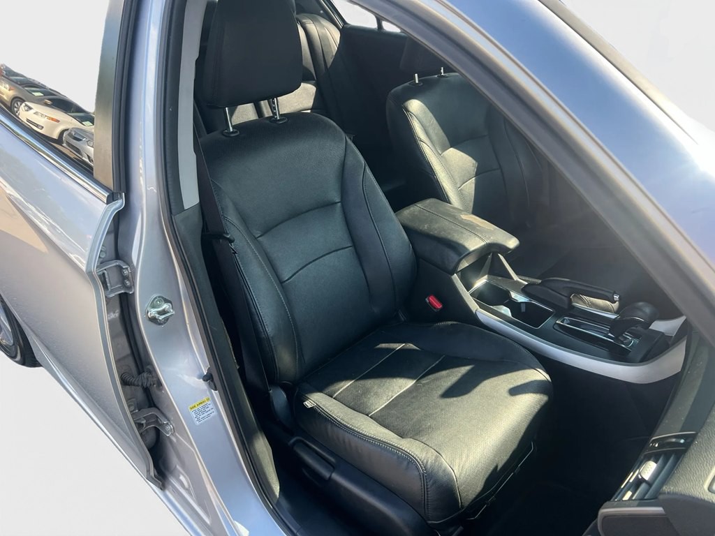 2013 Honda Accord Image 8
