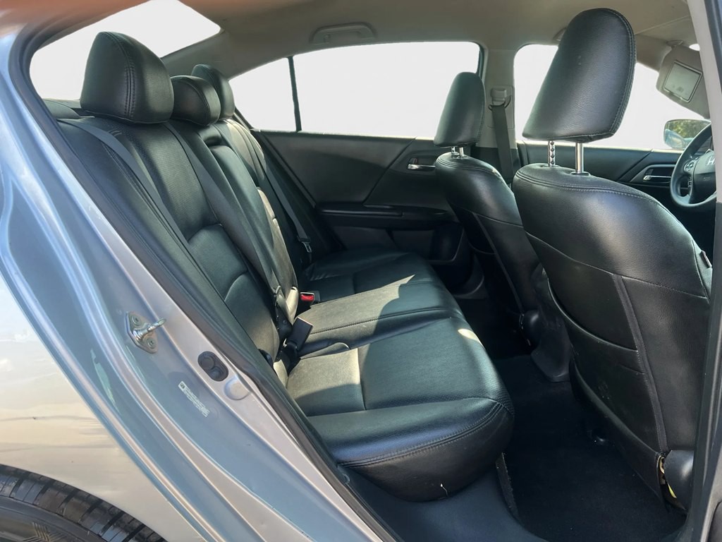 2013 Honda Accord Image 10