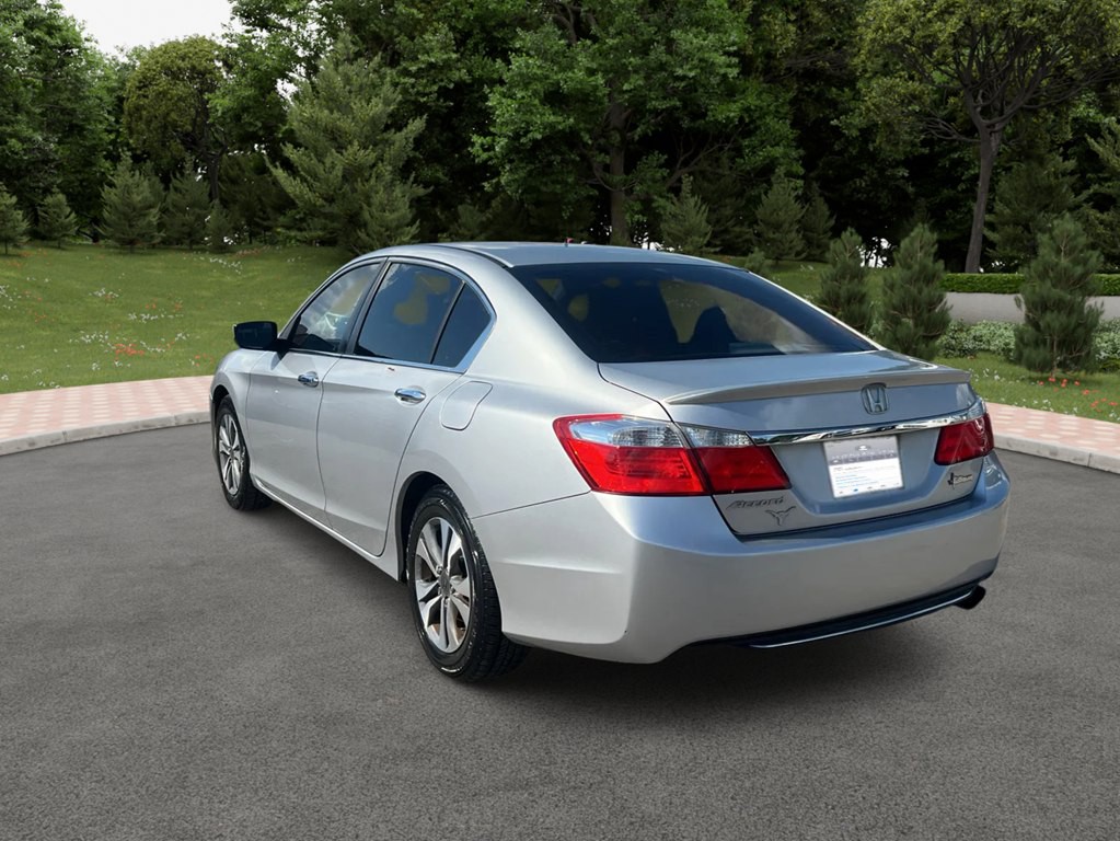 2013 Honda Accord Image 4