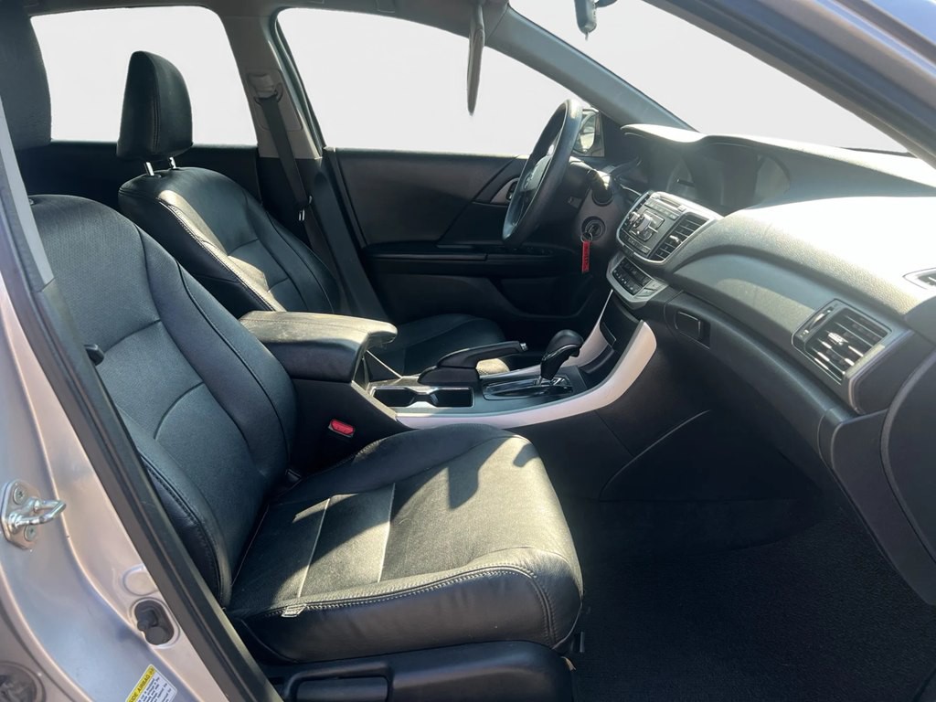 2013 Honda Accord Image 8