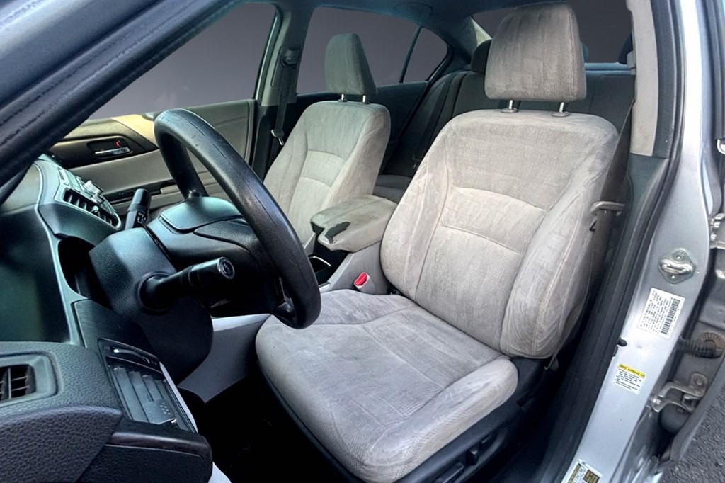 2013 Honda Accord Image 9