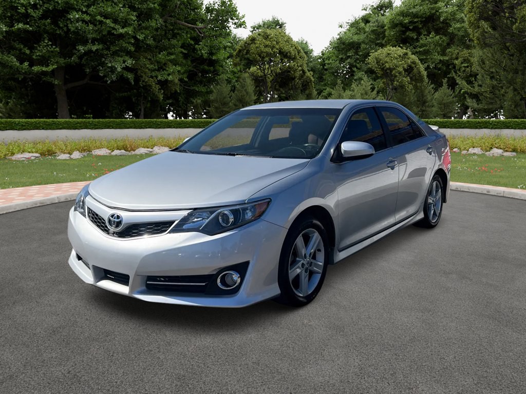 2012 Toyota Camry Image 1