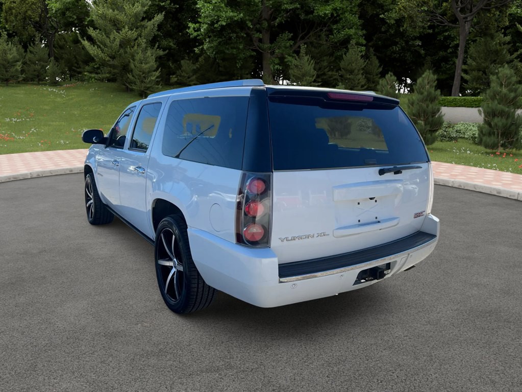 2007 GMC Yukon Image 5