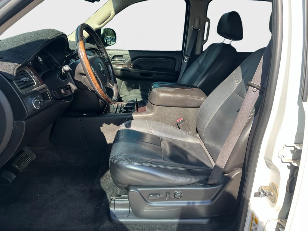 2007 GMC Yukon Image 8