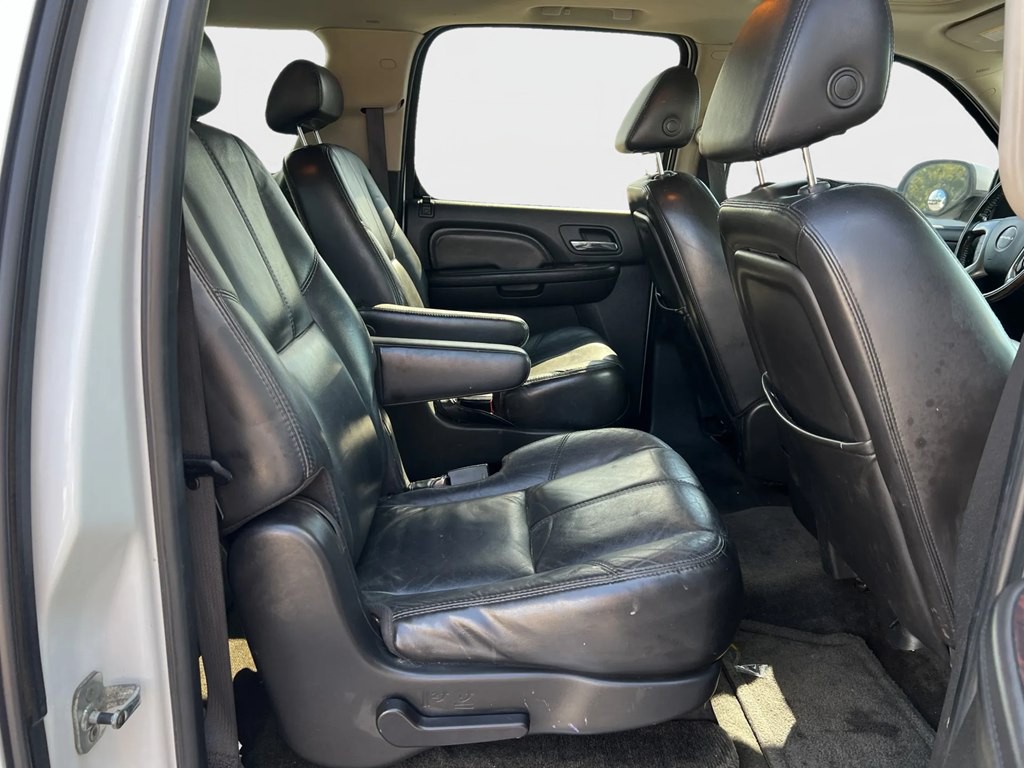 2007 GMC Yukon Image 13