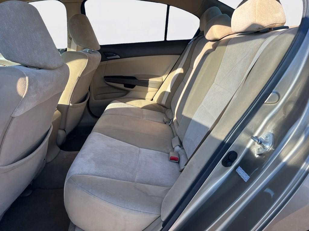 2010 Honda Accord Image 13